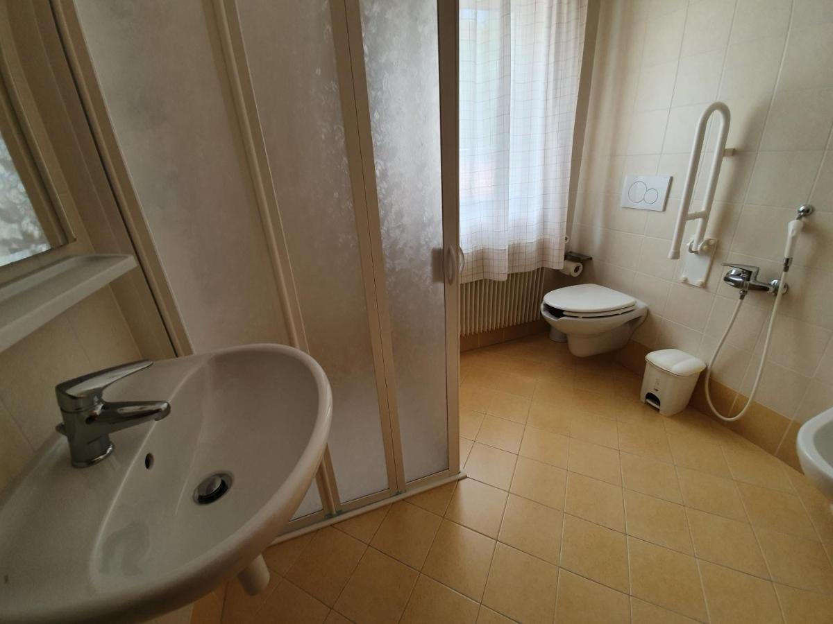 Fondazione Lucia De Conz Hostel San Gregorio nelle Alpi Luaran gambar